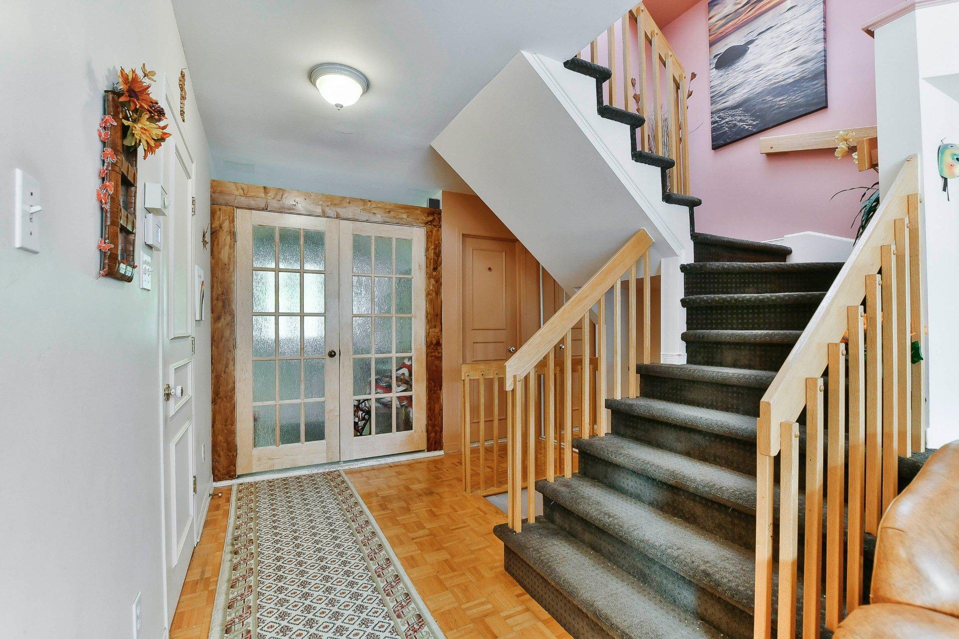 









537


Rue Sauvalle

,
Laval (Sainte-Dorothée),




QC
H7X3M9

