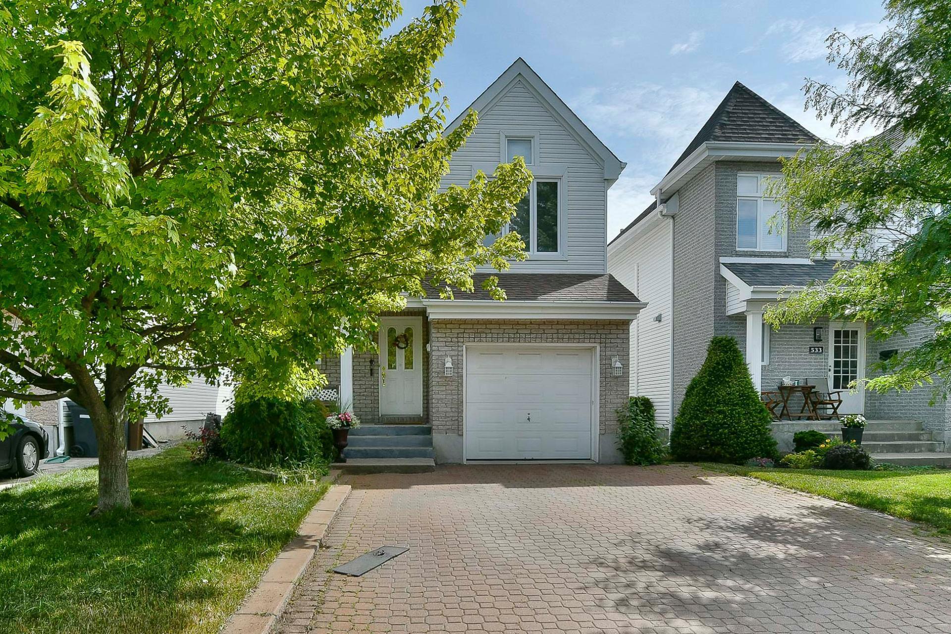 









537


Rue Sauvalle

,
Laval (Sainte-Dorothée),




QC
H7X3M9

