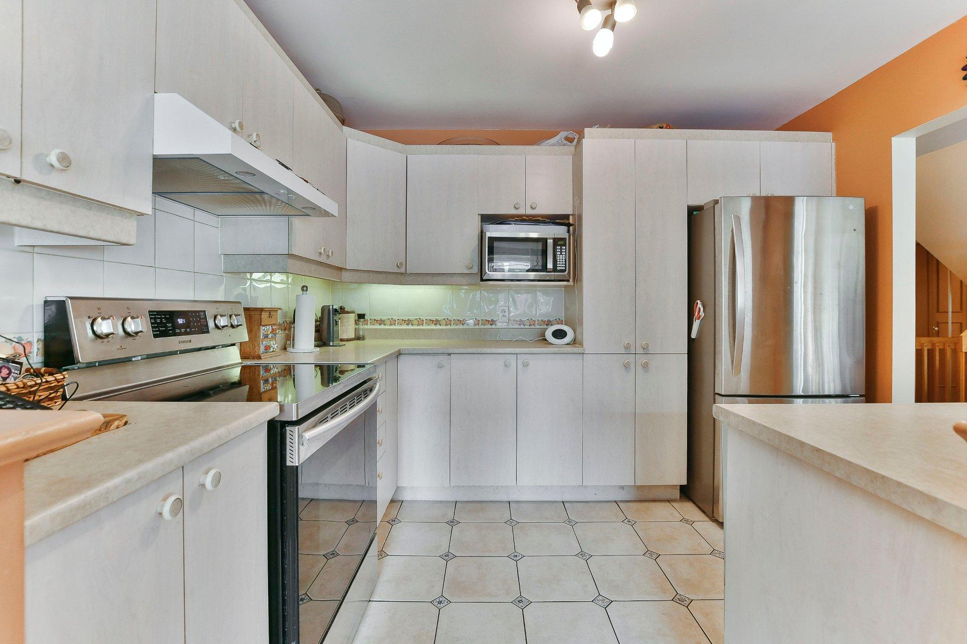 









537


Rue Sauvalle

,
Laval (Sainte-Dorothée),




QC
H7X3M9

