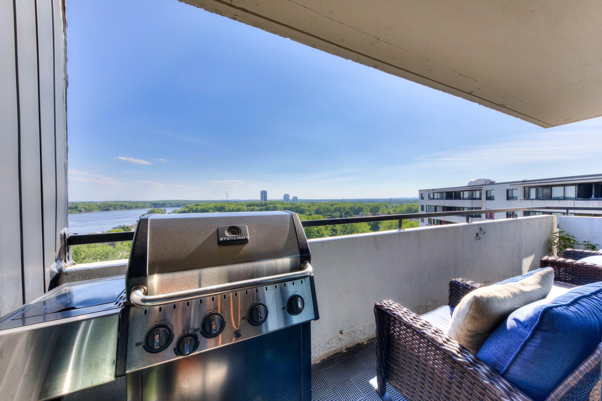 









2555


Av. du Havre-des-Îles

, 1507,
Laval (Chomedey),




QC
H7M4R4

