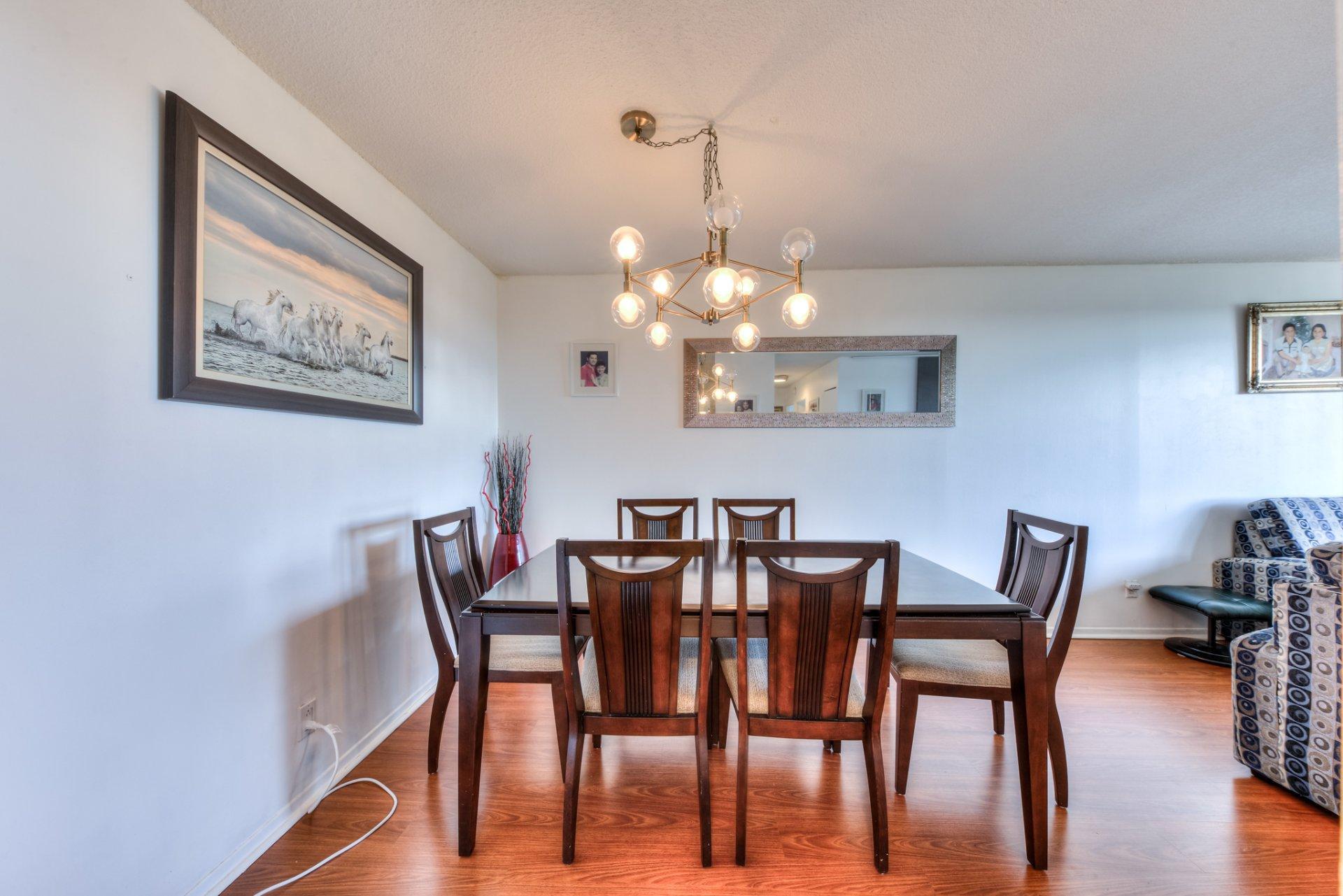 









2555


Av. du Havre-des-Îles

, 1507,
Laval (Chomedey),




QC
H7M4R4


