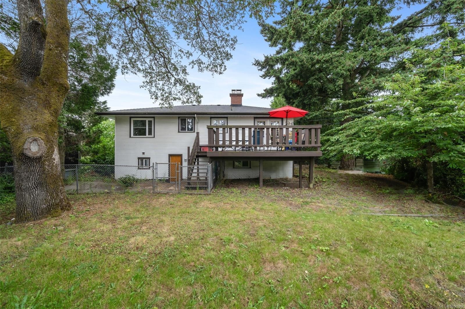 









120


Kamloops

Ave,
Saanich,




BC
V8Z 1W3

