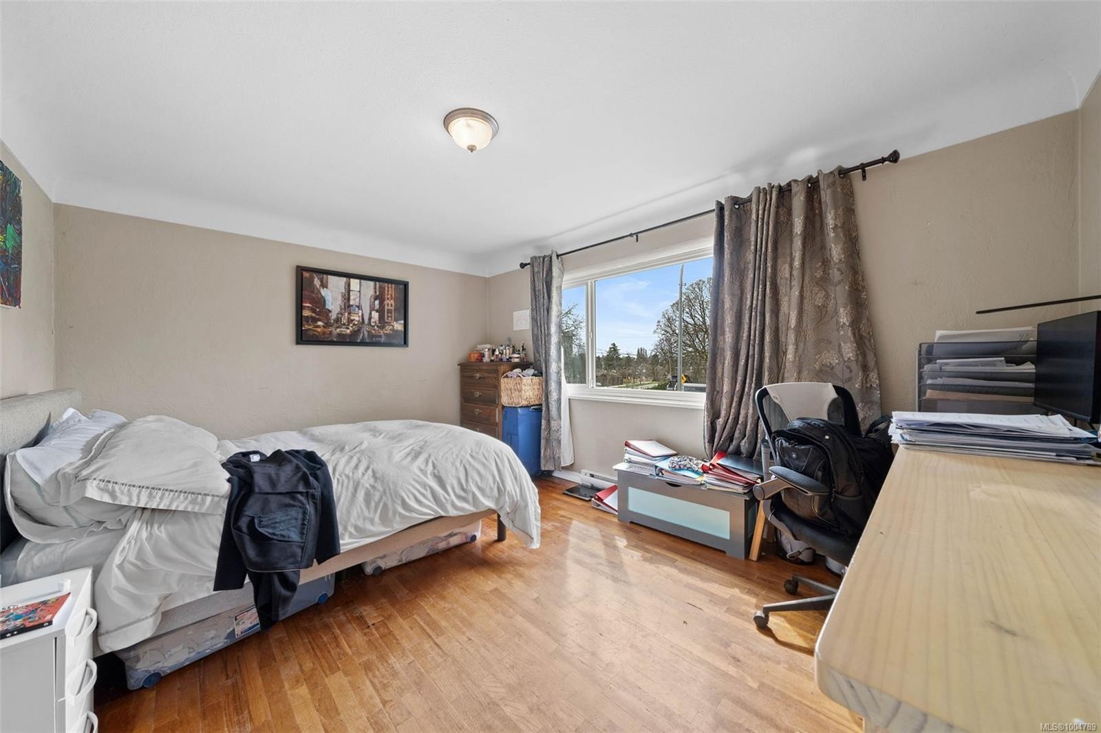 









120


Kamloops

Ave,
Saanich,




BC
V8Z 1W3

