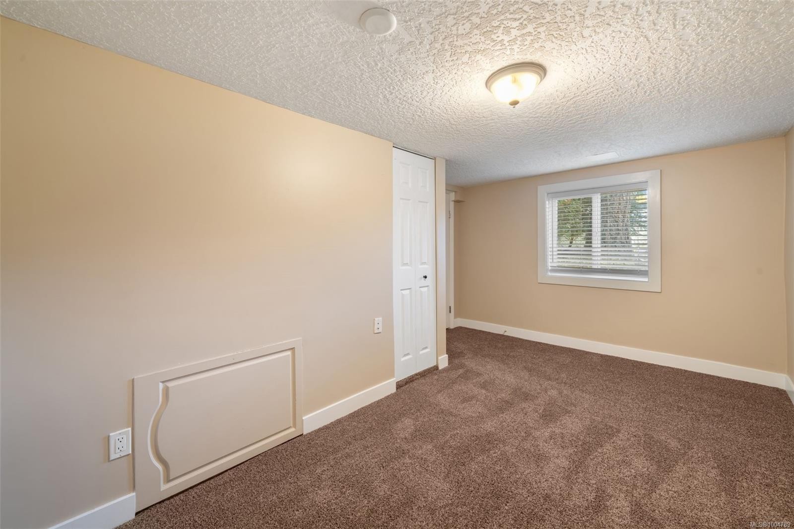 









120


Kamloops

Ave,
Saanich,




BC
V8Z 1W3

