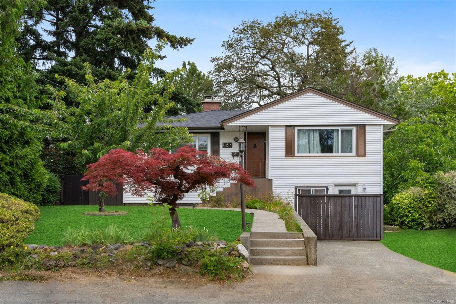 









120


Kamloops

Ave,
Saanich,




BC
V8Z 1W3

