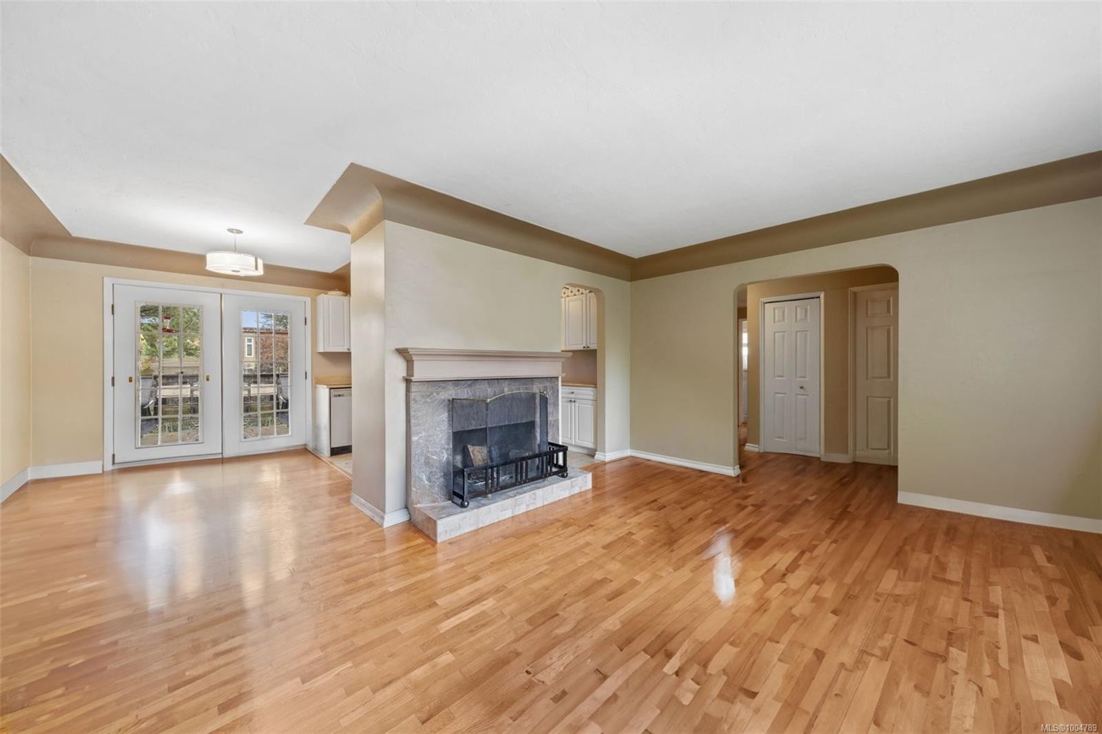 









120


Kamloops

Ave,
Saanich,




BC
V8Z 1W3

