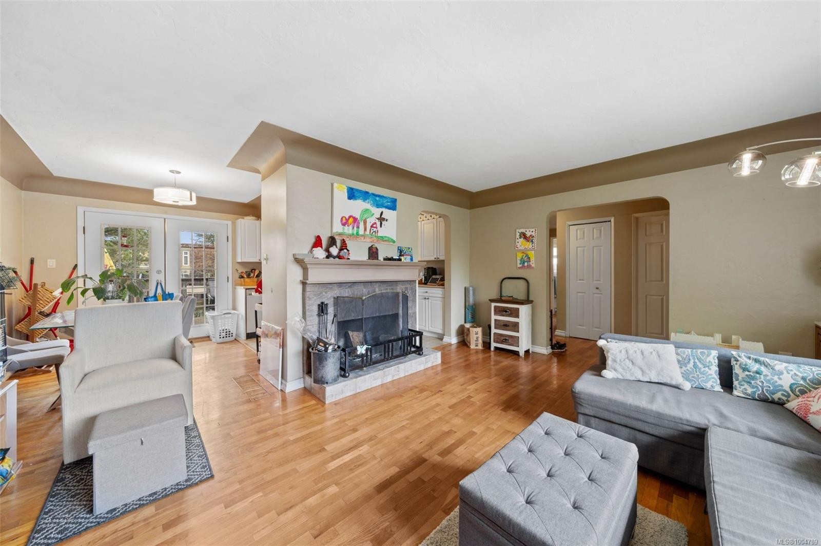 









120


Kamloops

Ave,
Saanich,




BC
V8Z 1W3

