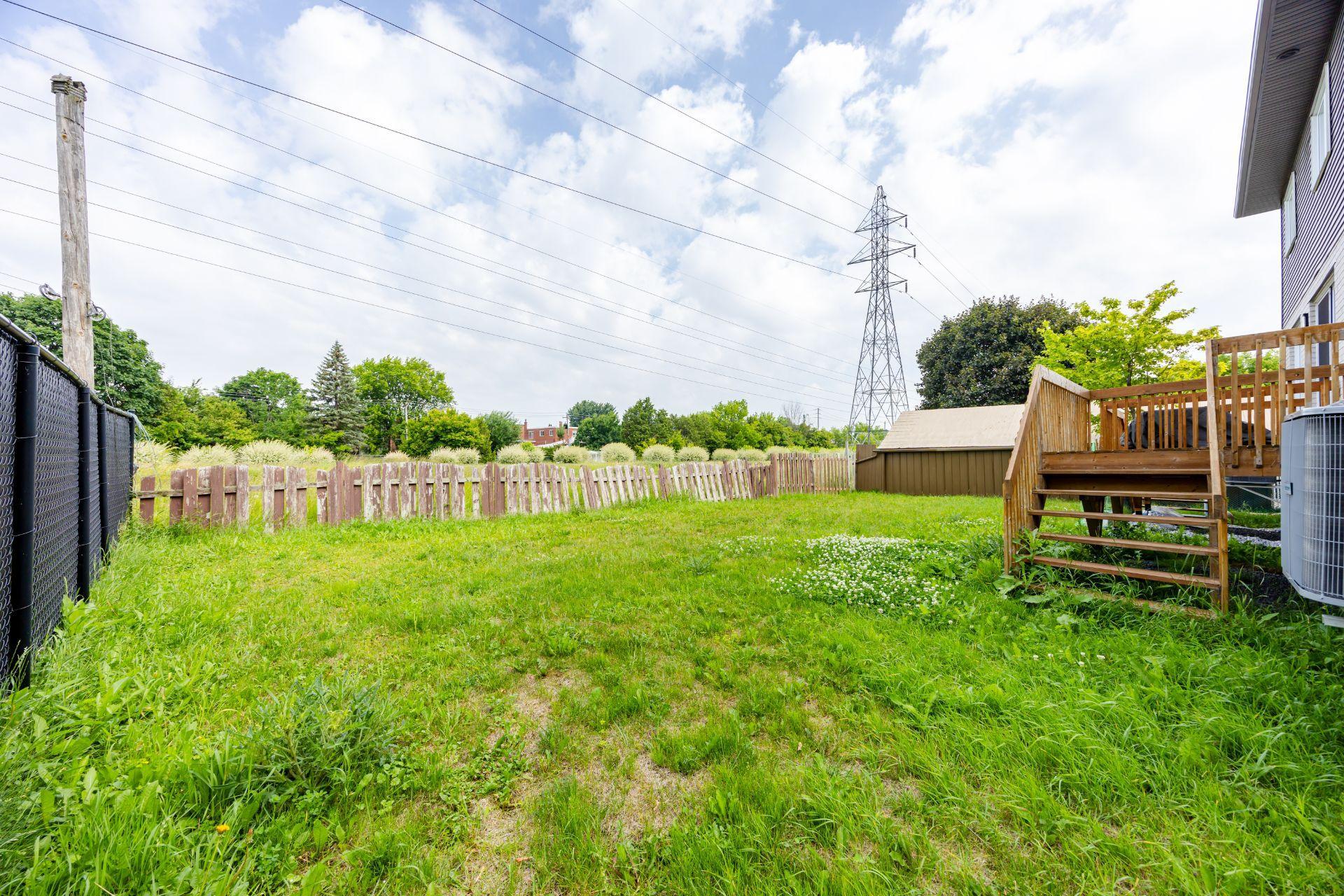 









5749


Rue Alain

,
Brossard,




QC
J4Z1H3

