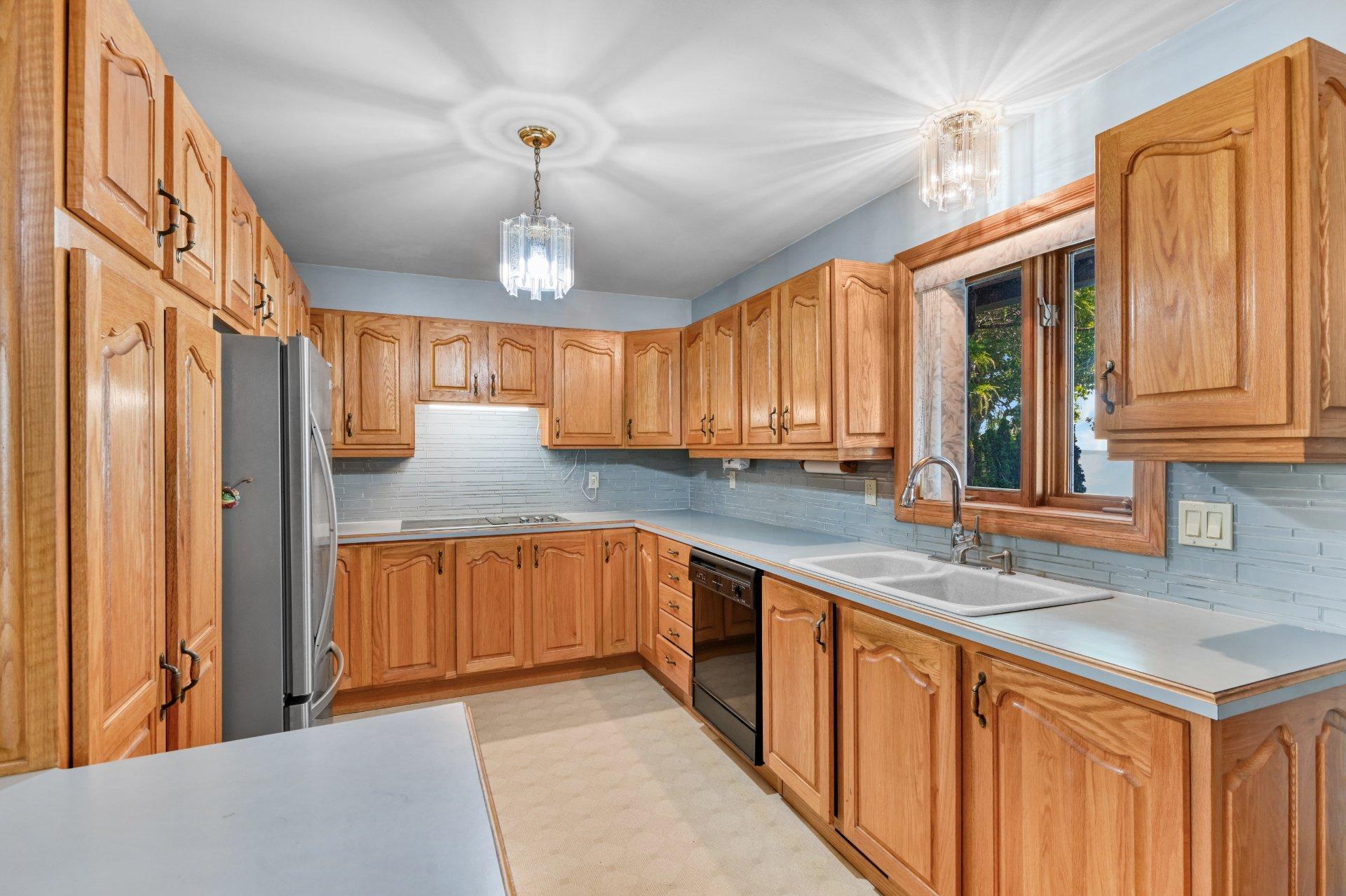 









578


Av. Missisquoi

,
Venise-en-Québec,




QC
J0J2K0

