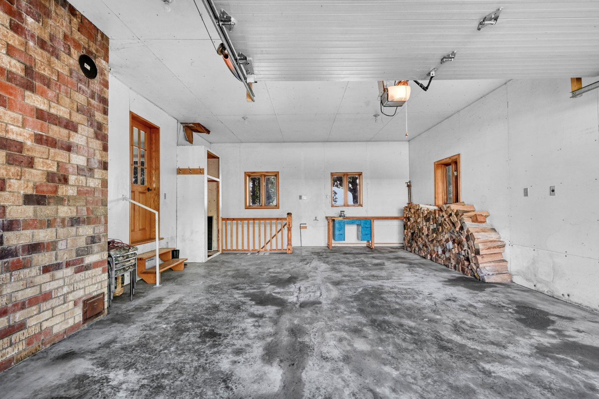 









578


Av. Missisquoi

,
Venise-en-Québec,




QC
J0J2K0


