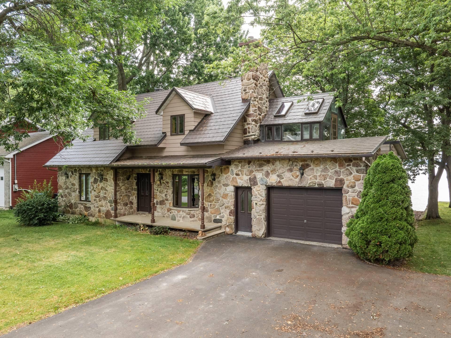 









578


Av. Missisquoi

,
Venise-en-Québec,




QC
J0J2K0


