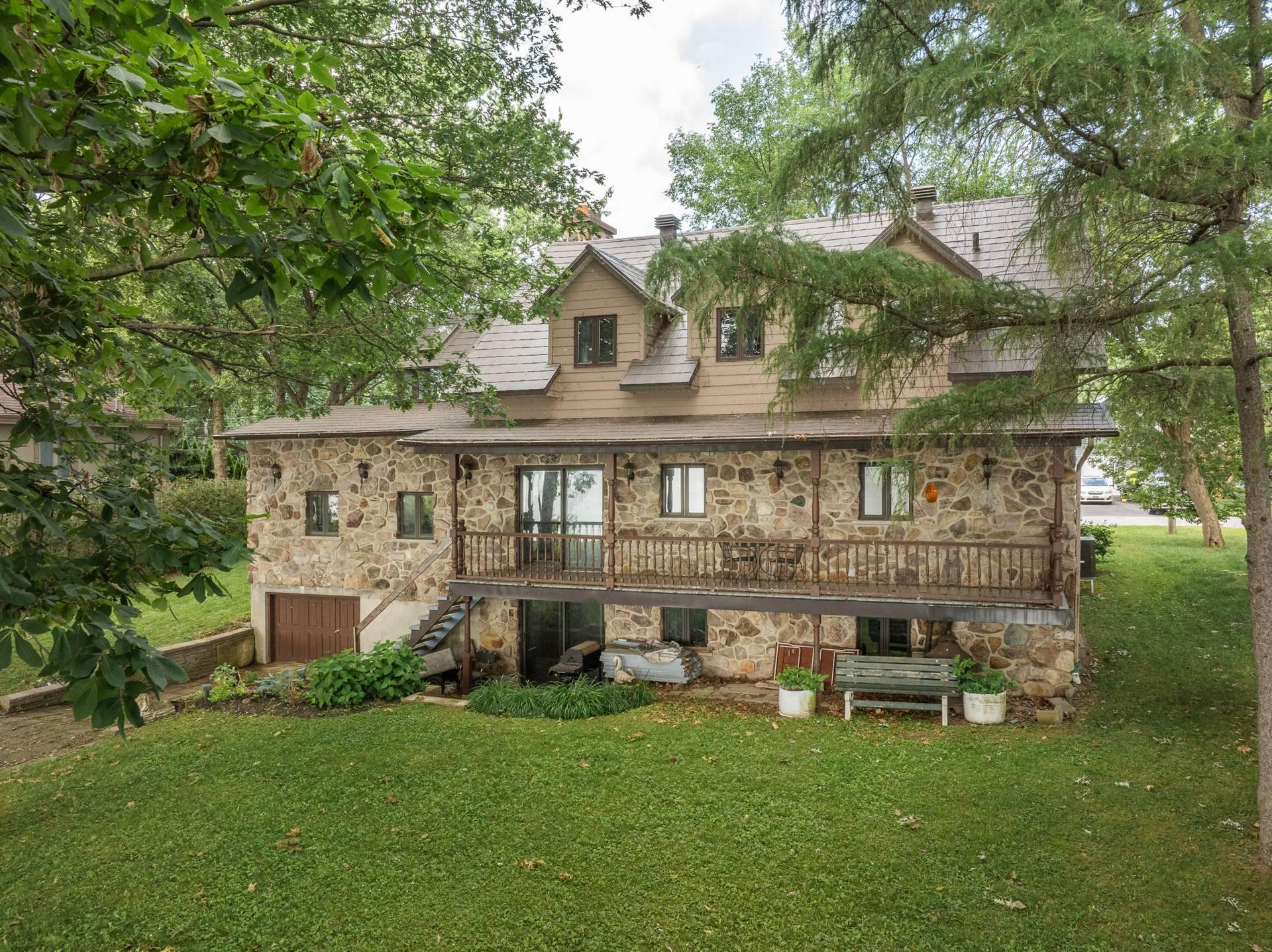 









578


Av. Missisquoi

,
Venise-en-Québec,




QC
J0J2K0

