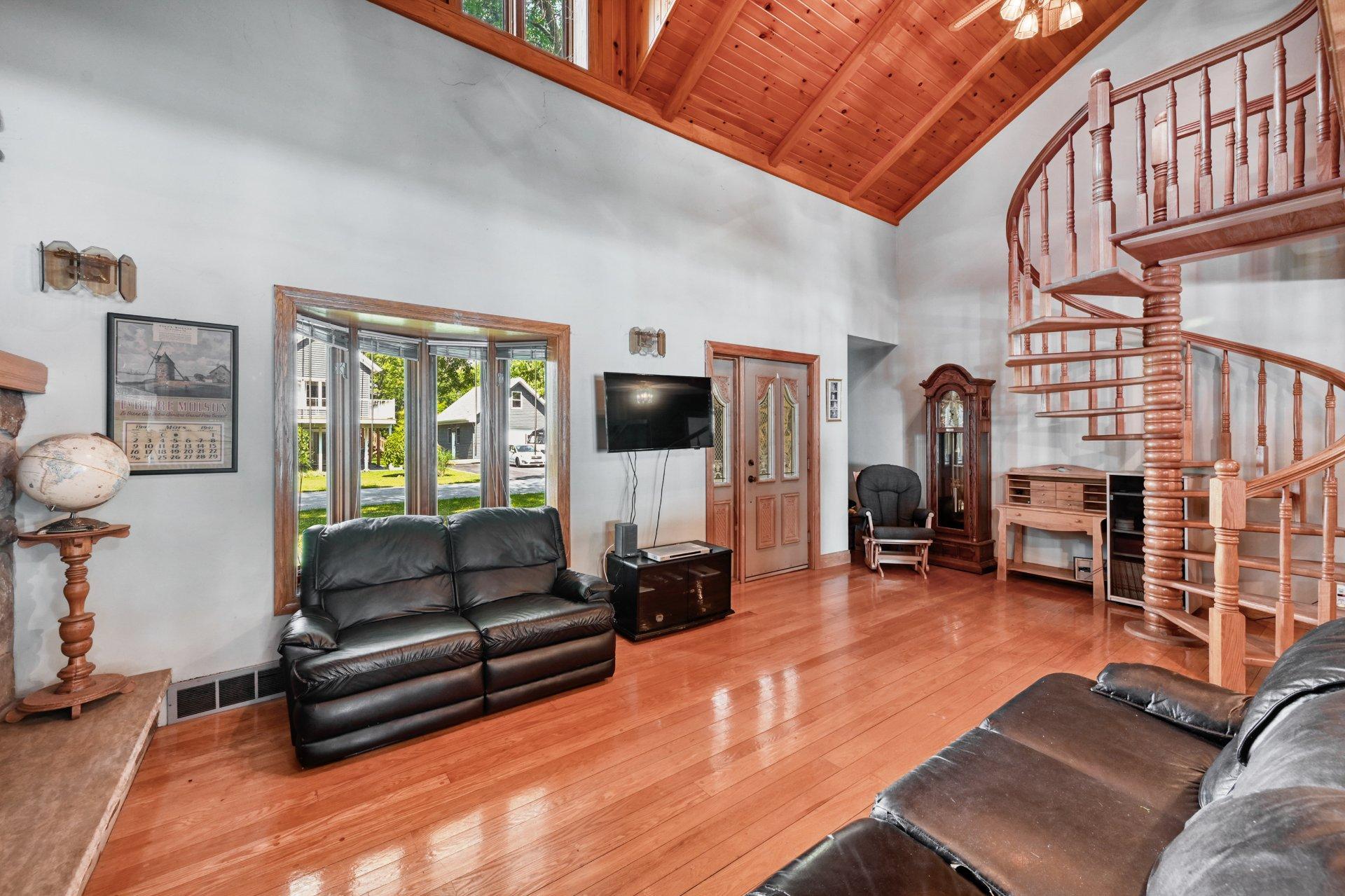 









578


Av. Missisquoi

,
Venise-en-Québec,




QC
J0J2K0

