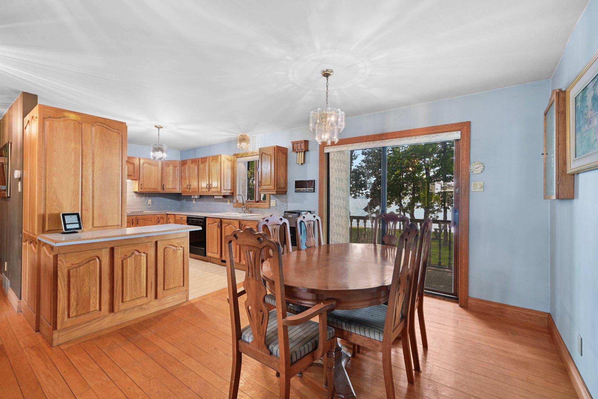 









578


Av. Missisquoi

,
Venise-en-Québec,




QC
J0J2K0

