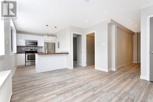 












1 - 3411 LAKE SHORE BOULEVARD W

,
Toronto,




Ontario
M8W1N2

