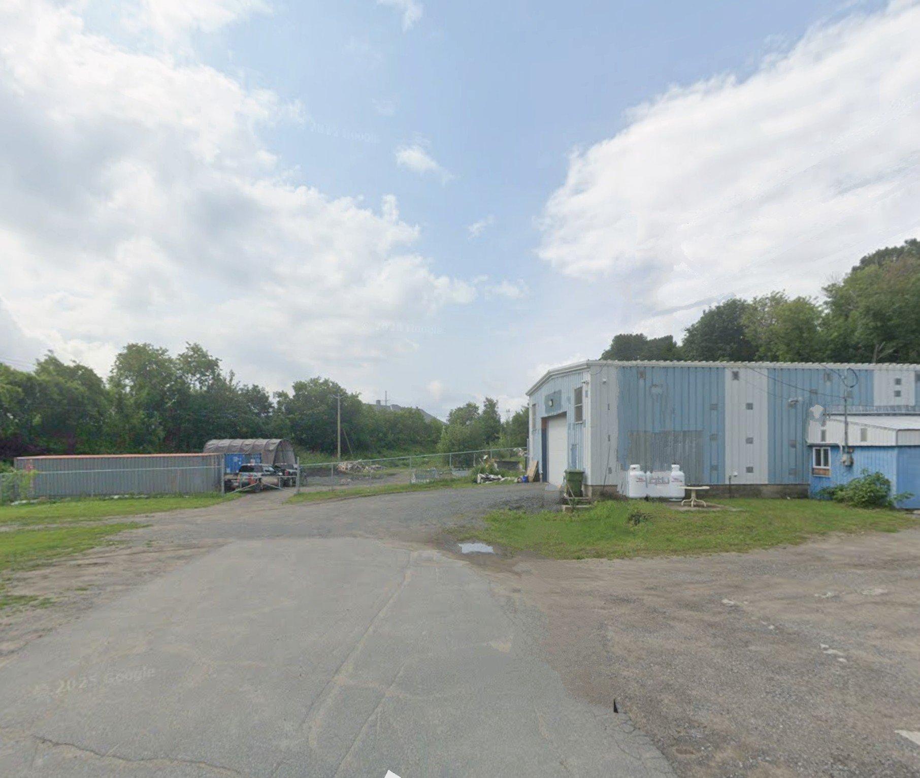 









1623


Av. Ste-Anne

,
Shawinigan,




QC
G9N2C8

