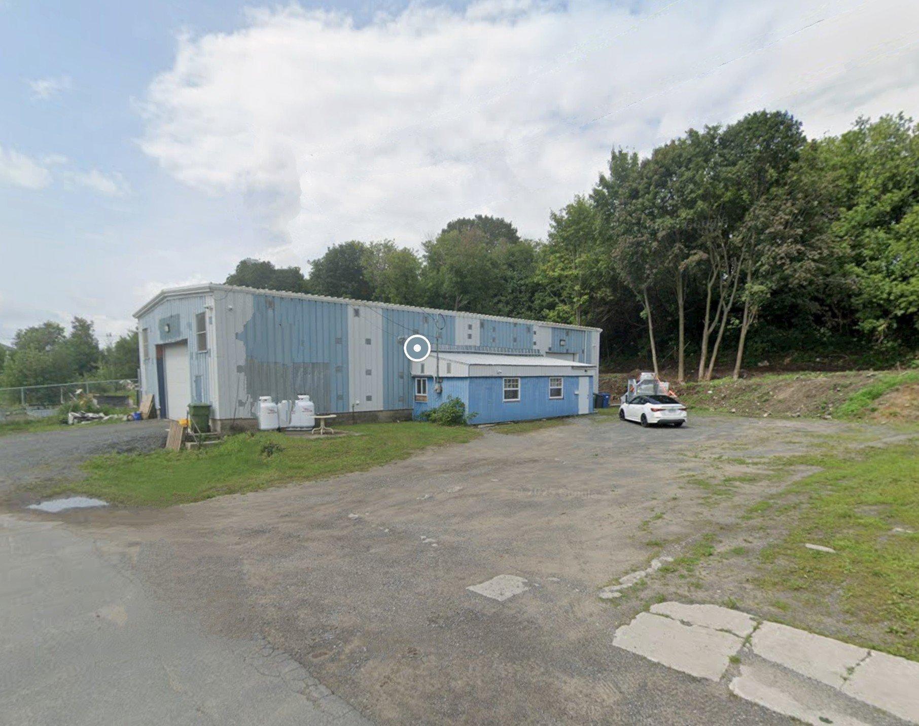 









1623


Av. Ste-Anne

,
Shawinigan,




QC
G9N2C8

