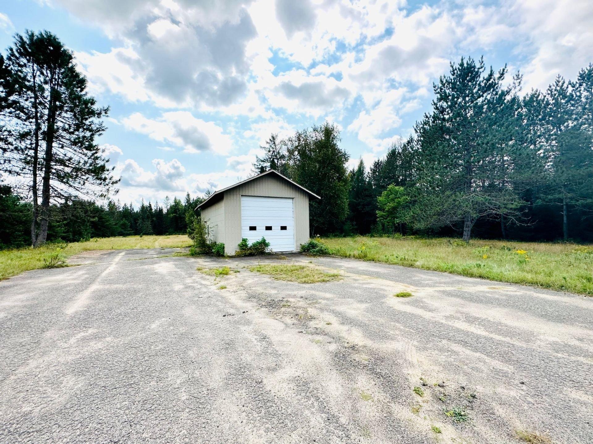 









4726


Route de L'Ascension

,
Rivière-Rouge,




QC
J0T1T0

