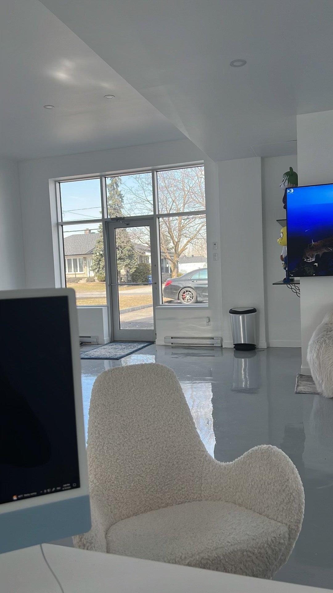 









934


Mtée Champagne

,
Laval (Sainte-Dorothée),




QC
H7X3V4

