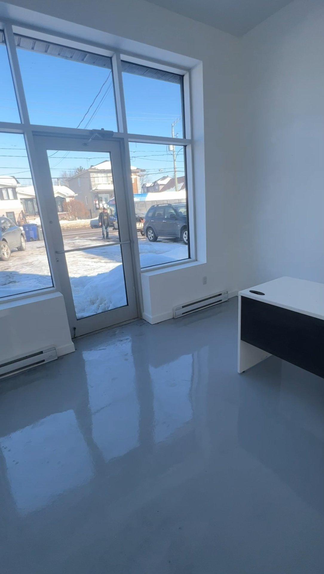 









934


Mtée Champagne

,
Laval (Sainte-Dorothée),




QC
H7X3V4

