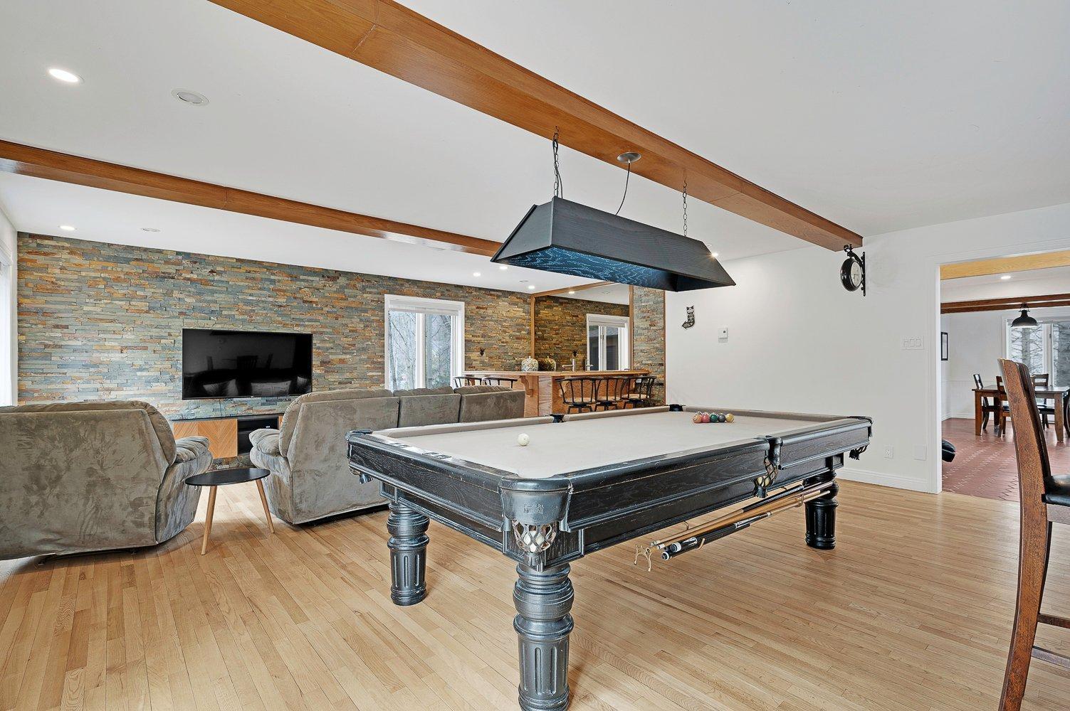 









48


Ch. du Geai-Bleu

,
Saint-Sauveur,




QC
J0R1R1

