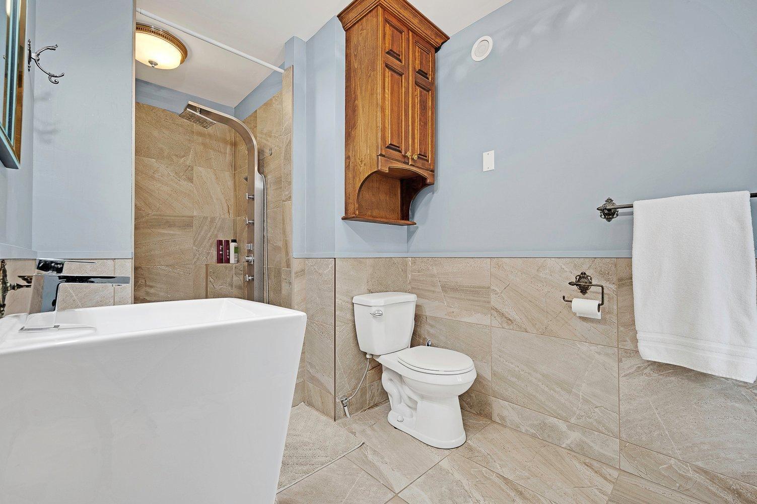 









48


Ch. du Geai-Bleu

,
Saint-Sauveur,




QC
J0R1R1

