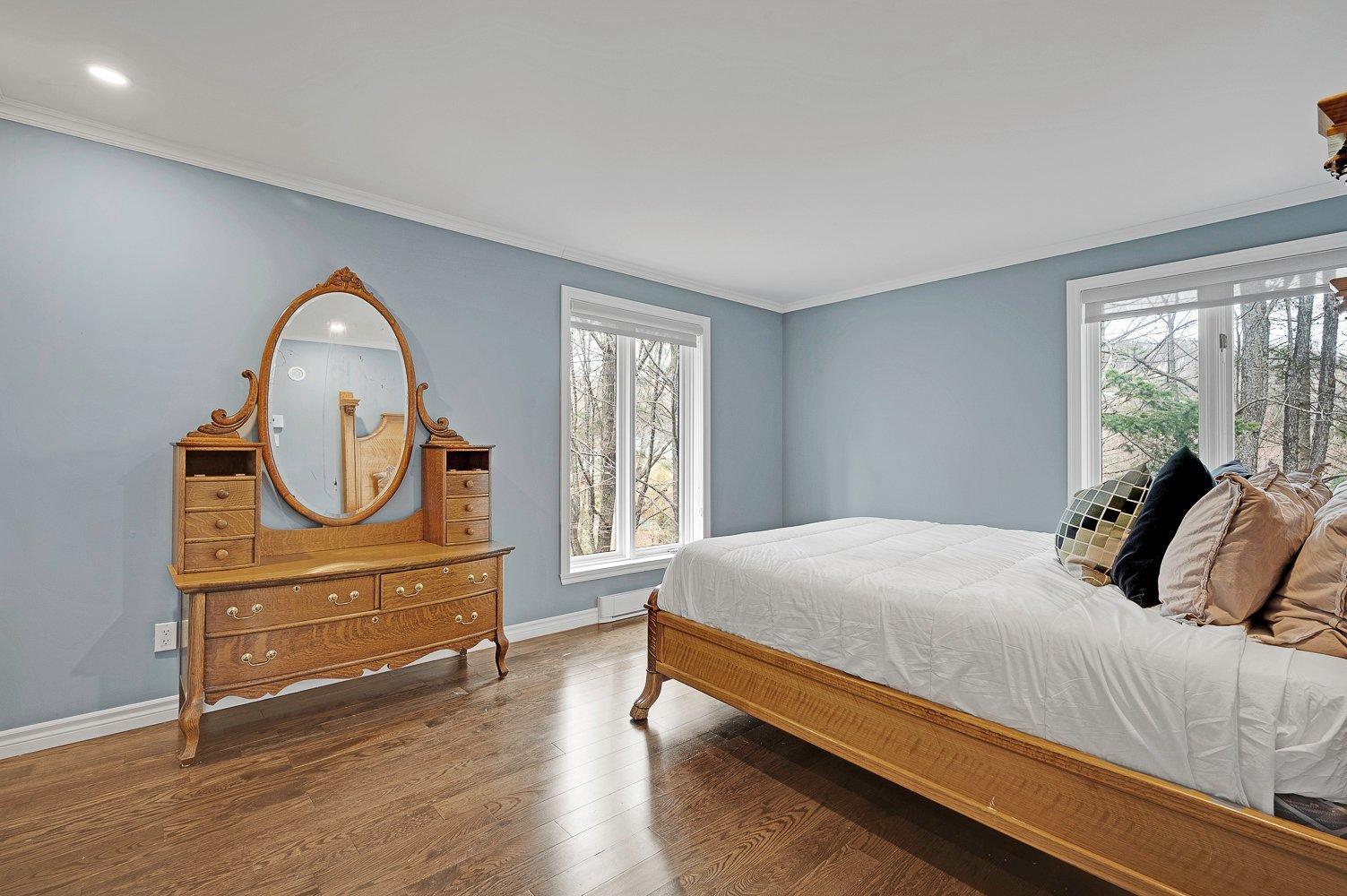 









48


Ch. du Geai-Bleu

,
Saint-Sauveur,




QC
J0R1R1

