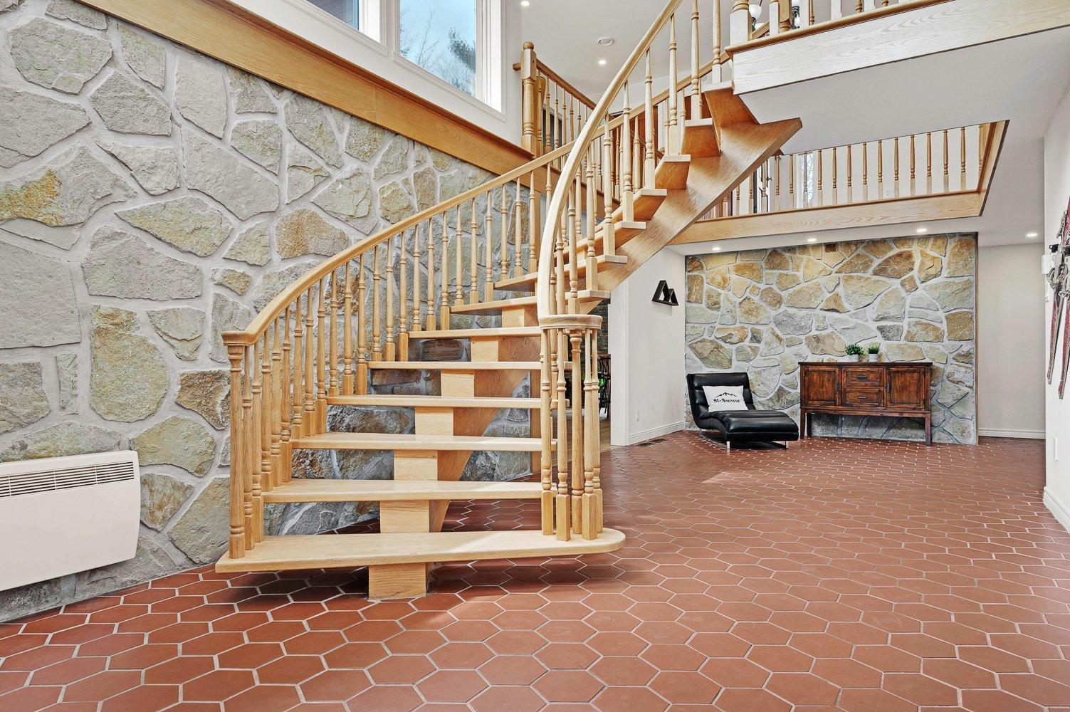 









48


Ch. du Geai-Bleu

,
Saint-Sauveur,




QC
J0R1R1

