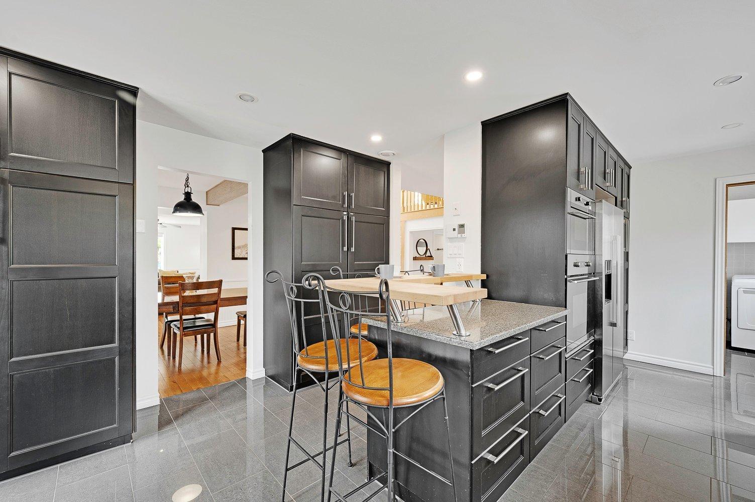 









48


Ch. du Geai-Bleu

,
Saint-Sauveur,




QC
J0R1R1

