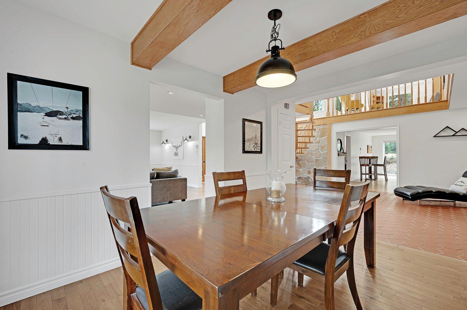 









48


Ch. du Geai-Bleu

,
Saint-Sauveur,




QC
J0R1R1

