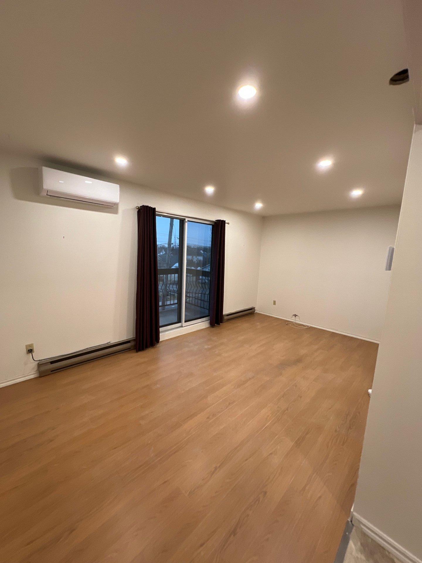 









775


Mtée Montrougeau

, 5,
Laval (Fabreville),




QC
H7P3M1

