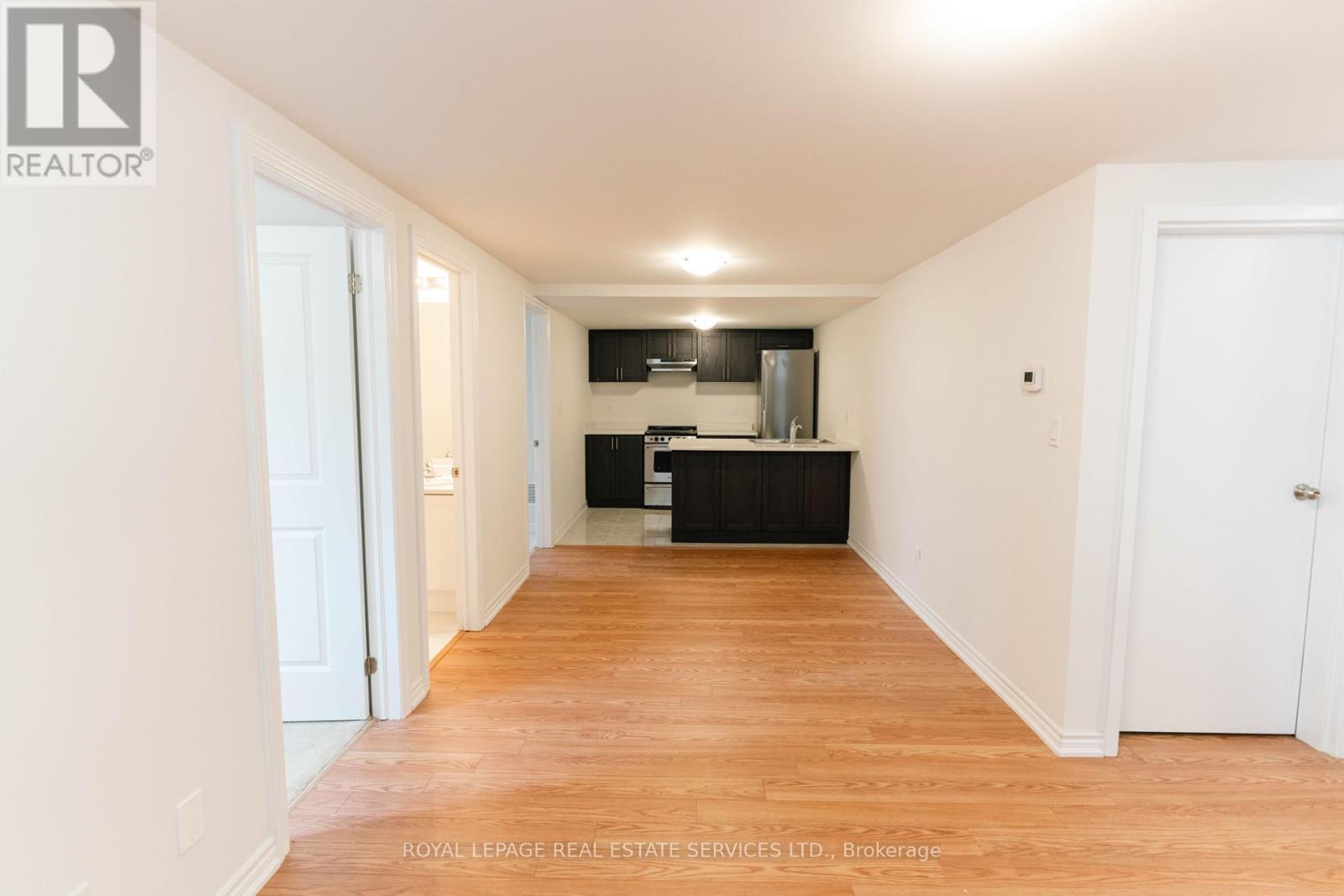 












LOWER - 46 BANNISTER ROAD

,
Barrie,




Ontario
L9J0L7


