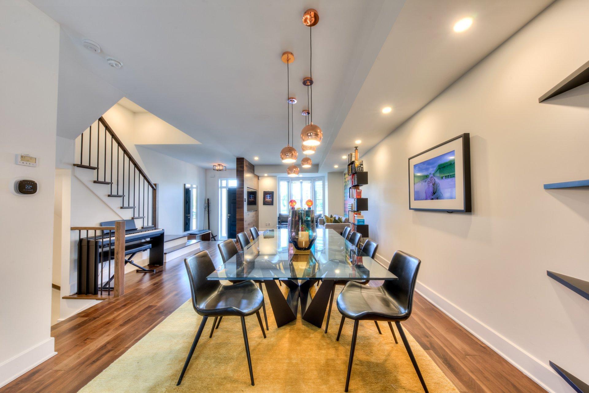 









2861


Rue de l'Écu

,
Montréal (Saint-Laurent),




QC
H4R3N2

