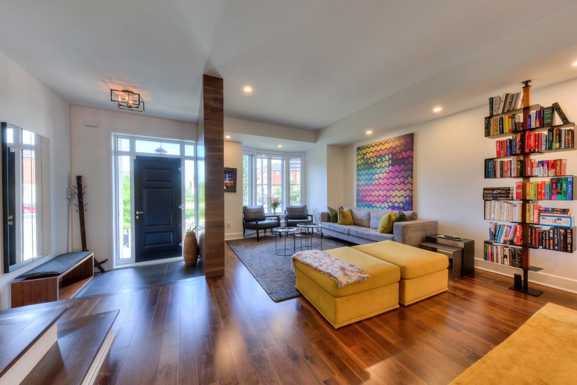









2861


Rue de l'Écu

,
Montréal (Saint-Laurent),




QC
H4R3N2

