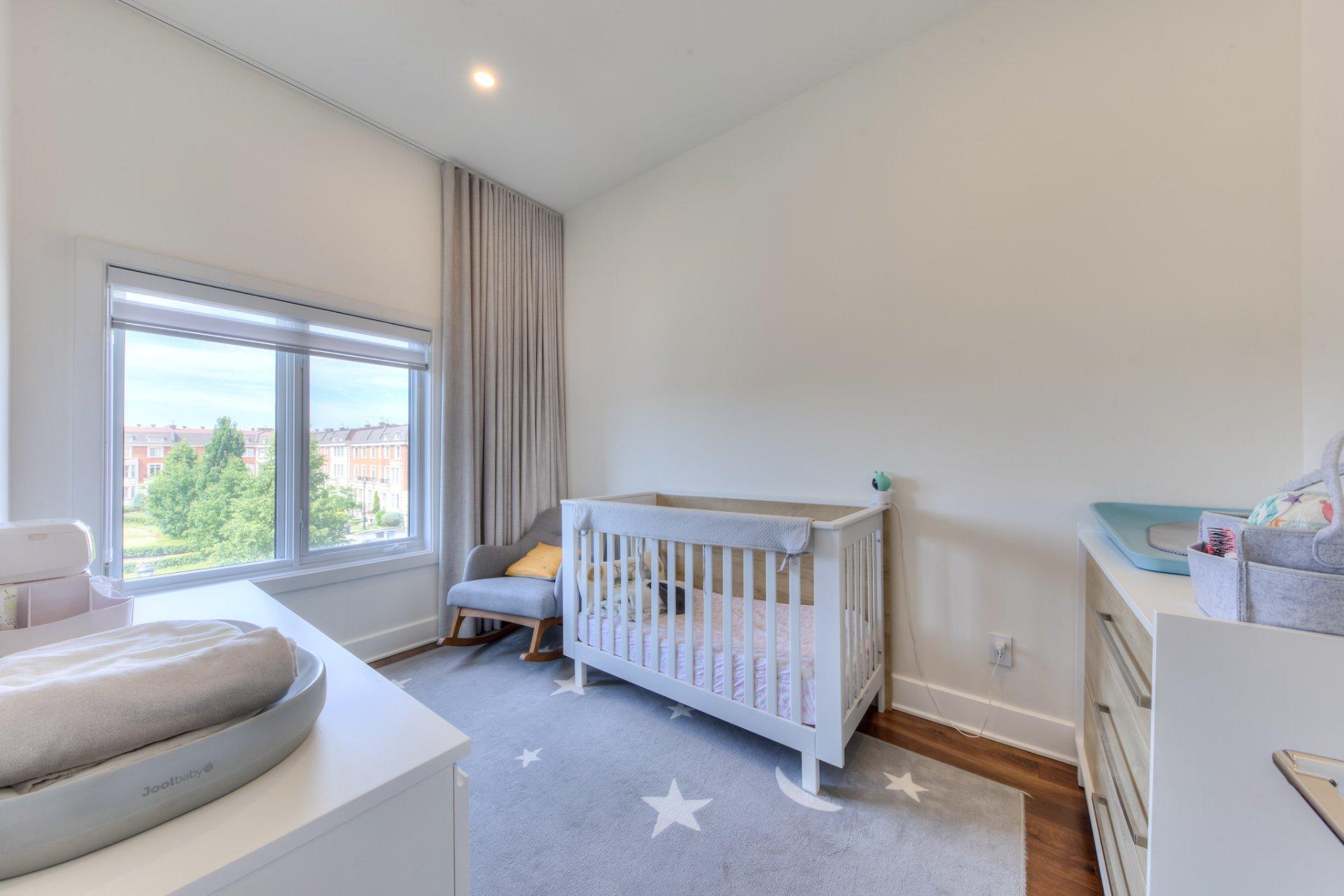 









2861


Rue de l'Écu

,
Montréal (Saint-Laurent),




QC
H4R3N2


