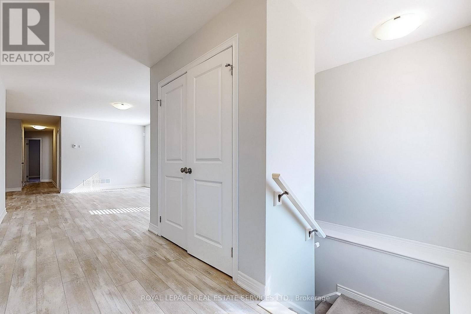 












MAIN - 22 BOUNTY AVENUE

,
Thorold,




Ontario
L2V0H4

