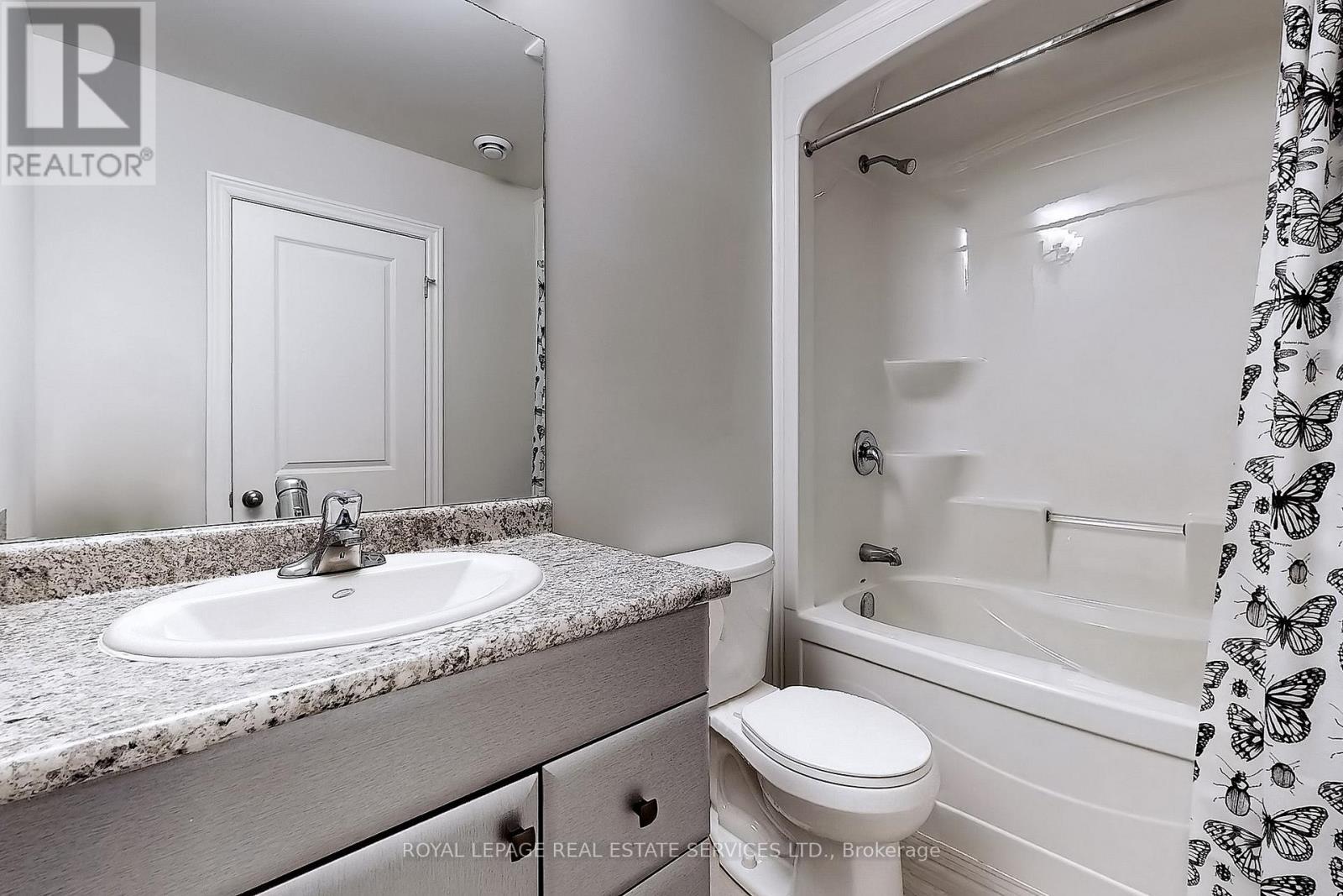 












MAIN - 22 BOUNTY AVENUE

,
Thorold,




Ontario
L2V0H4

