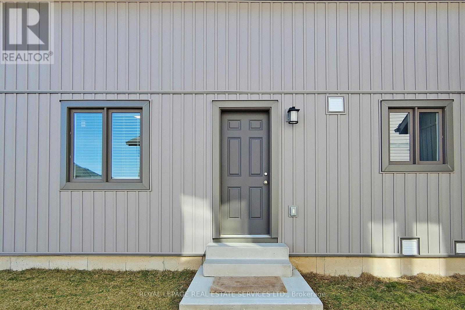 












MAIN - 22 BOUNTY AVENUE

,
Thorold,




Ontario
L2V0H4

