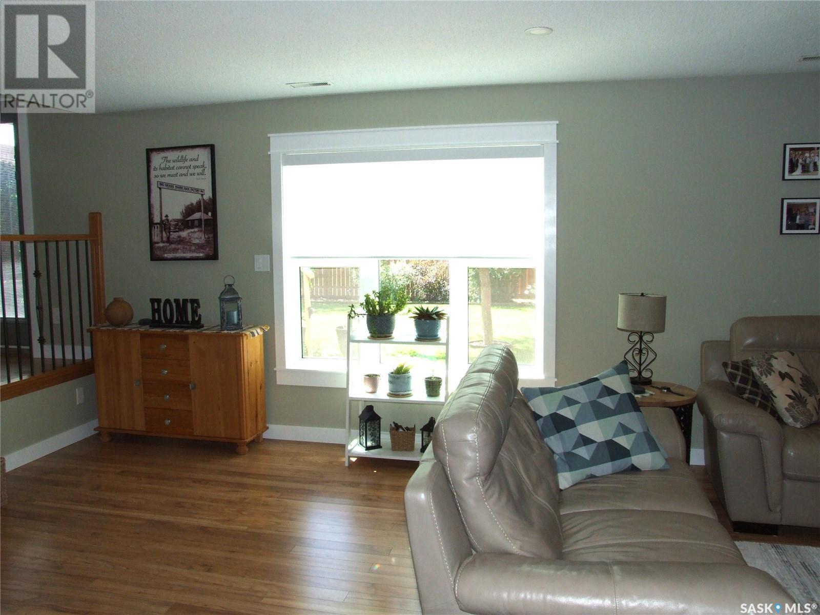 












318 Barsness BAY

,
Richmound,




Saskatchewan
S0N2E0


