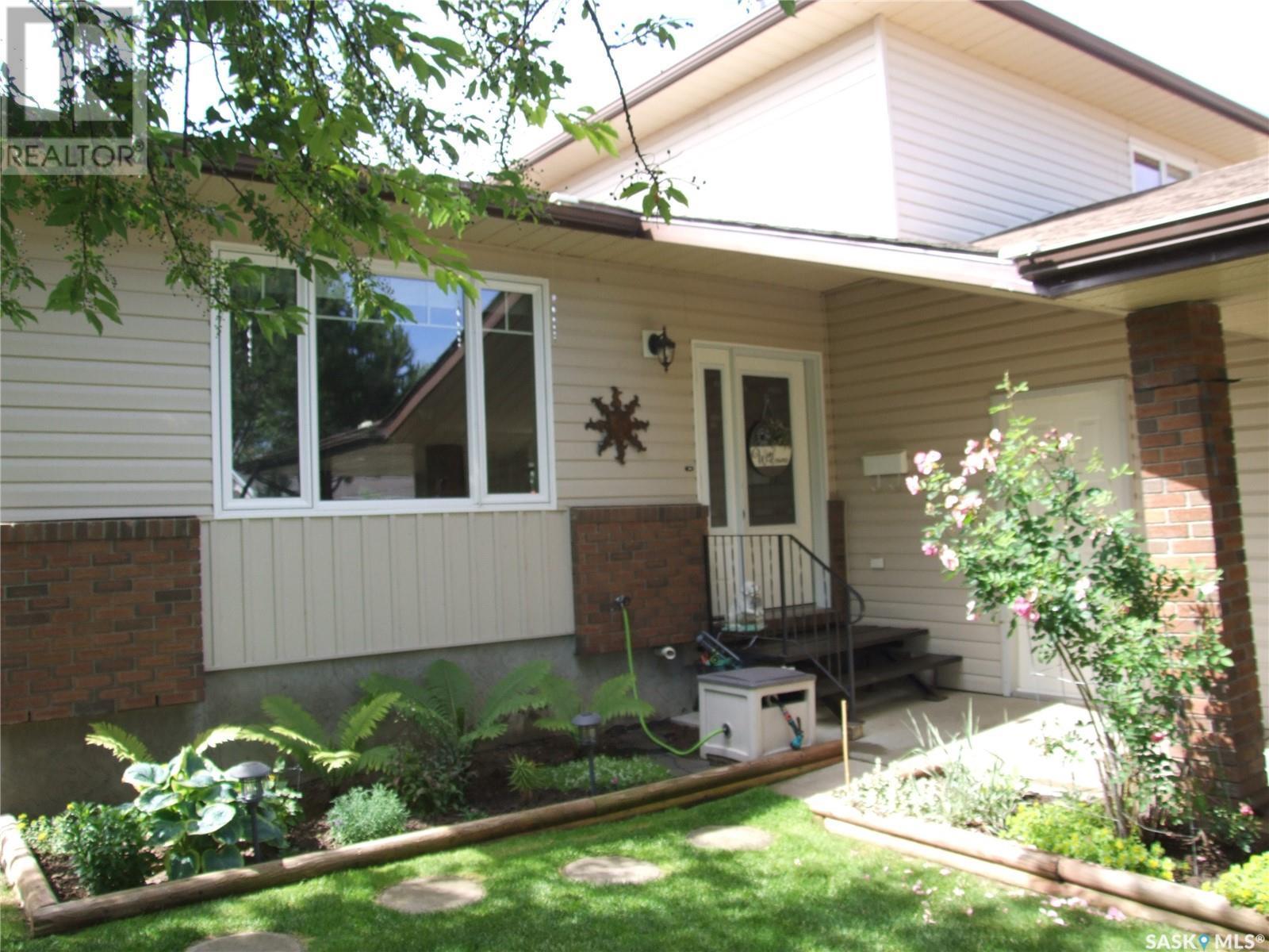 












318 Barsness BAY

,
Richmound,




Saskatchewan
S0N2E0

