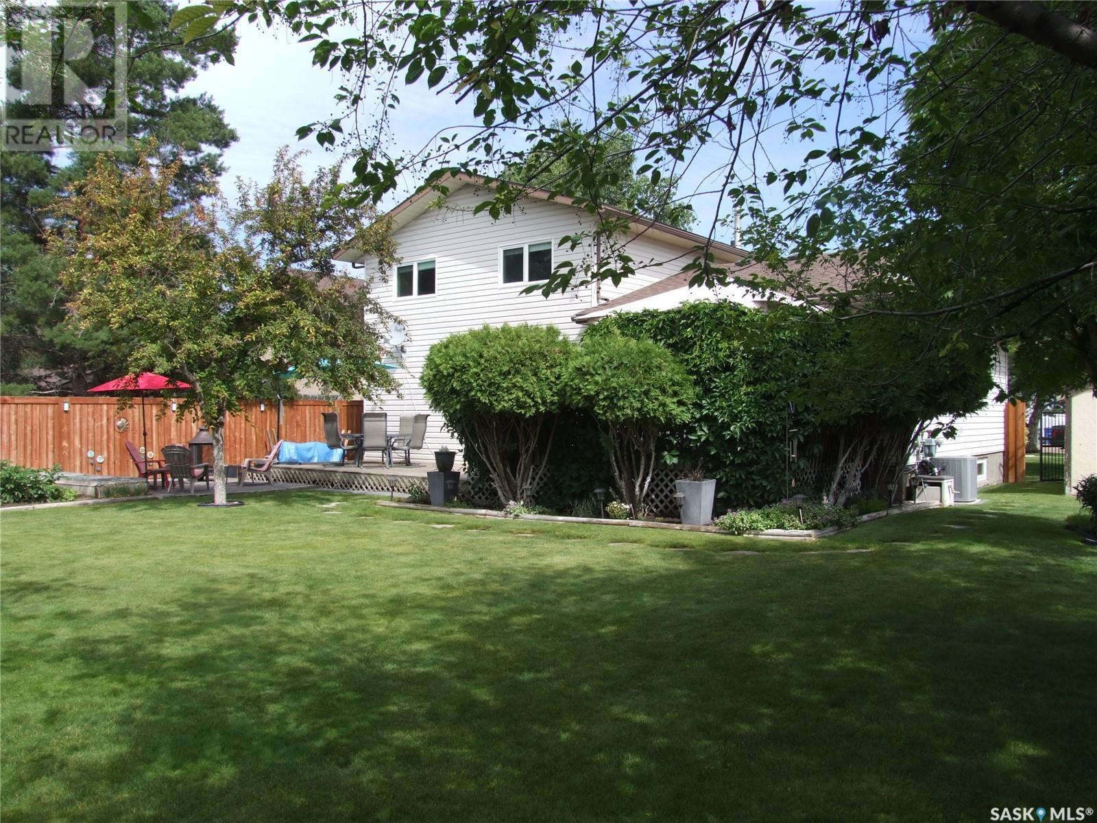












318 Barsness BAY

,
Richmound,




Saskatchewan
S0N2E0

