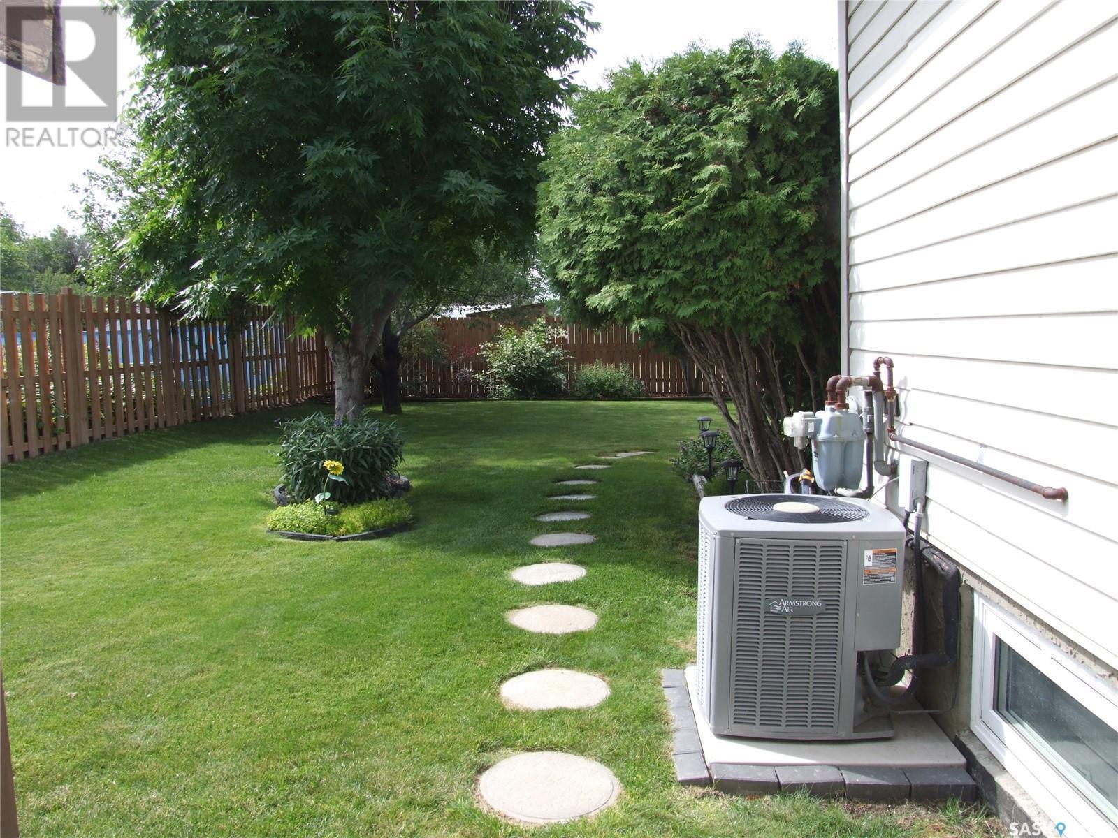 












318 Barsness BAY

,
Richmound,




Saskatchewan
S0N2E0

