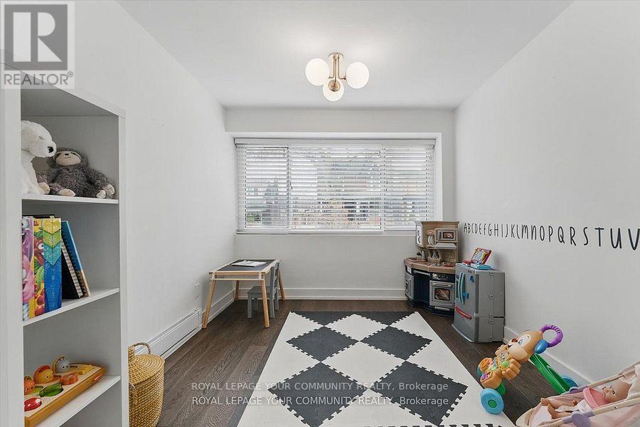 












99 NAIRN AVENUE

,
Toronto,




Ontario
M6E4G9

