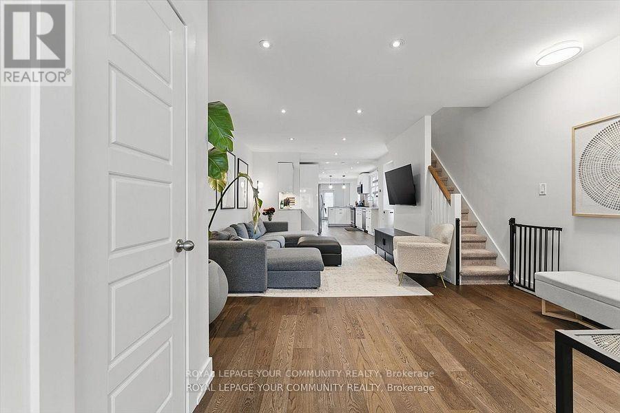 












99 NAIRN AVENUE

,
Toronto,




Ontario
M6E4G9

