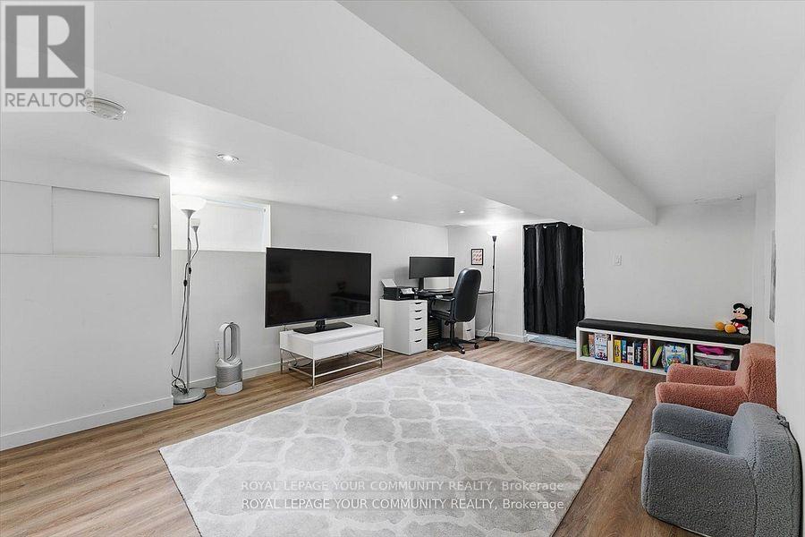 












99 NAIRN AVENUE

,
Toronto,




Ontario
M6E4G9

