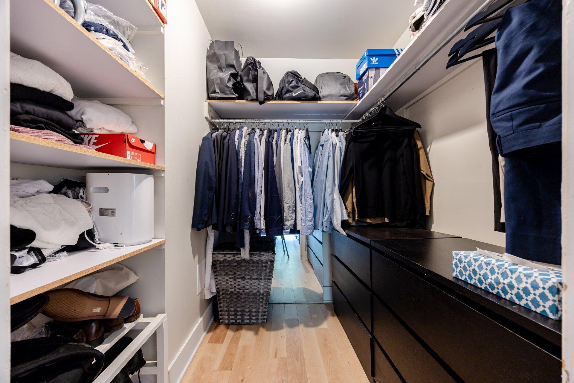 









5928

 - 5932


Av. McShane

,
Montréal (Côte-des-Neiges/Notre-Dame-de-Grâce),




QC
H3S2G3

