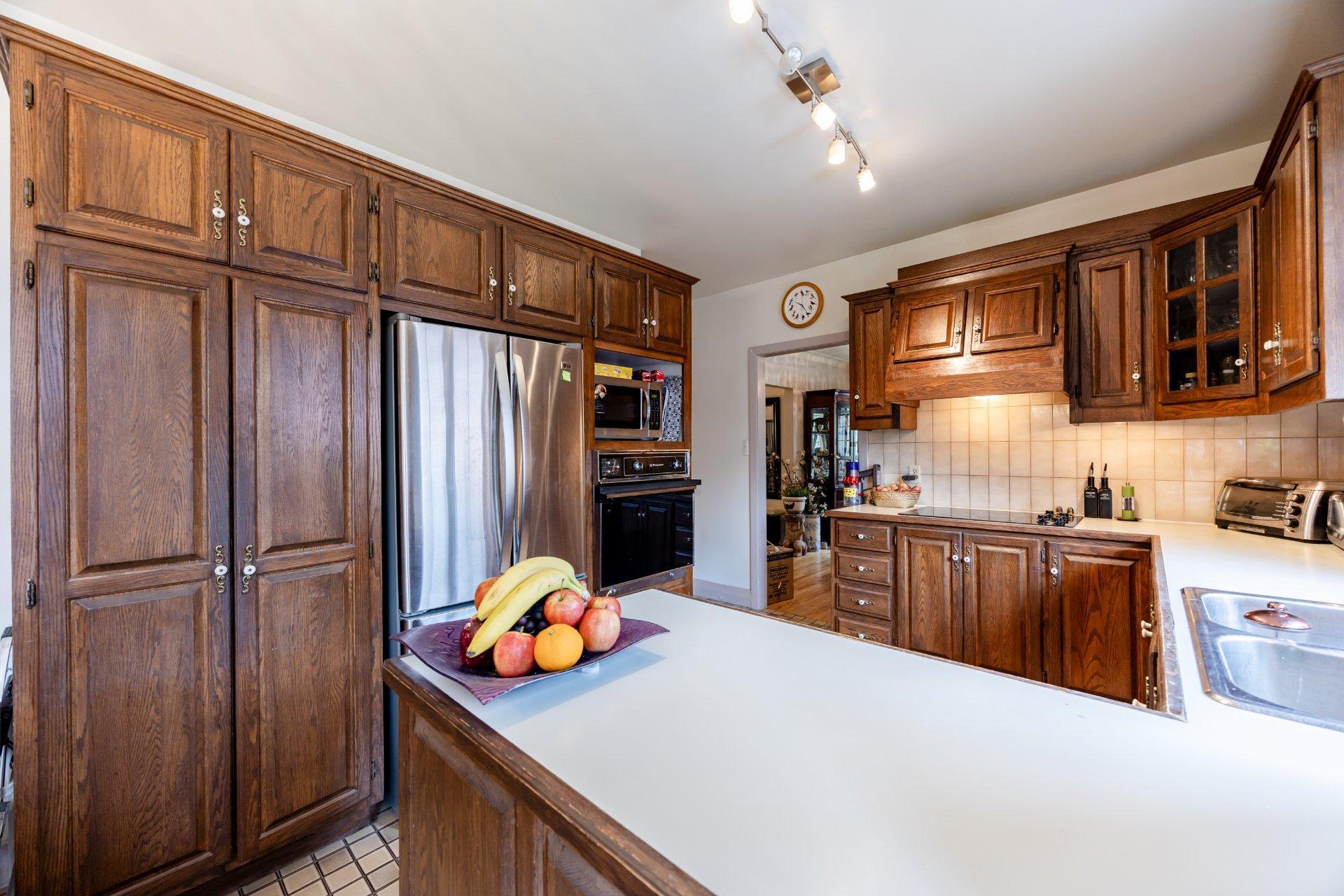 









5928

 - 5932


Av. McShane

,
Montréal (Côte-des-Neiges/Notre-Dame-de-Grâce),




QC
H3S2G3

