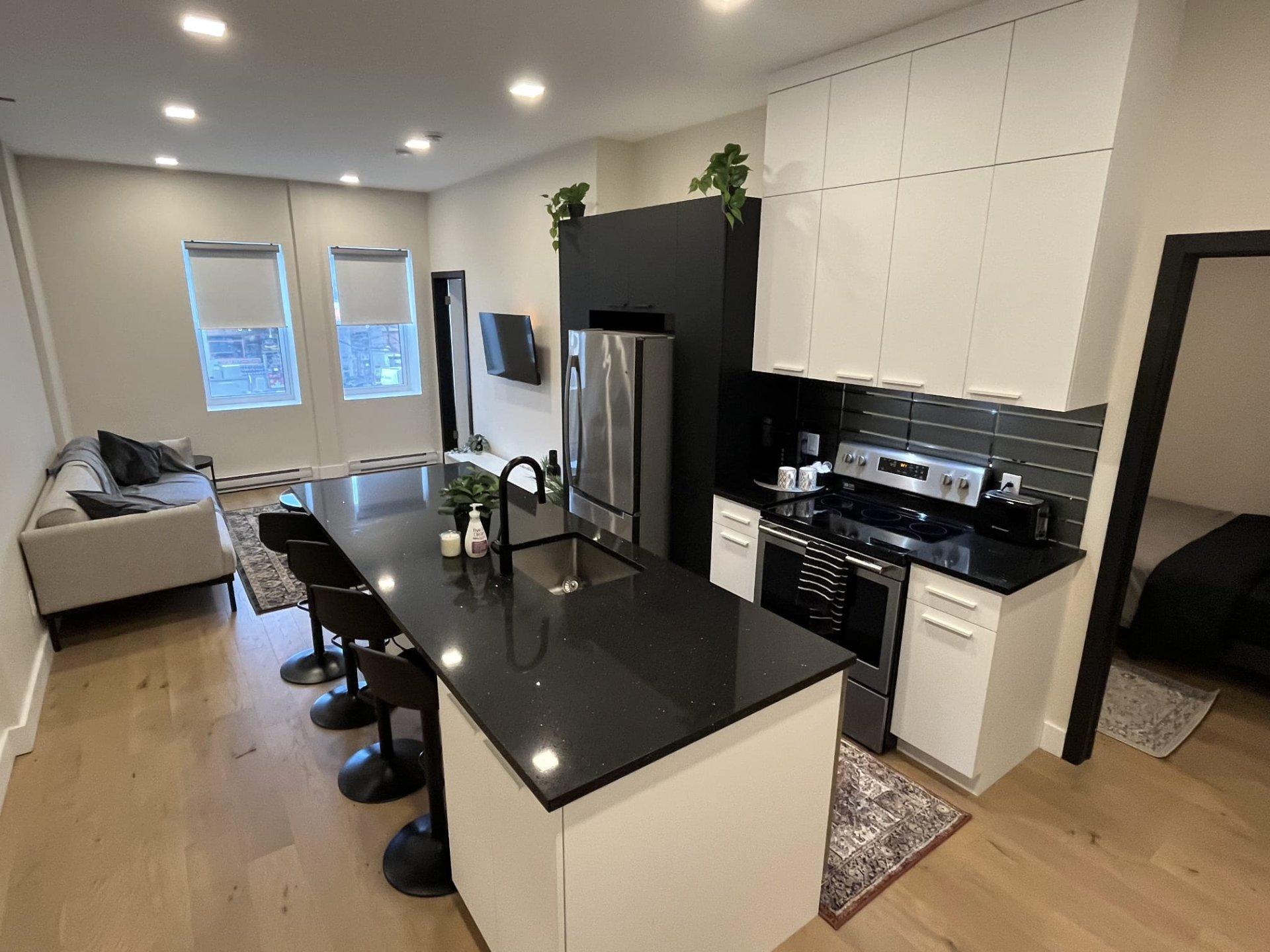 









4510


Av. du Parc

, 202,
Montréal (Le Plateau-Mont-Royal),




QC
H2V4E3


