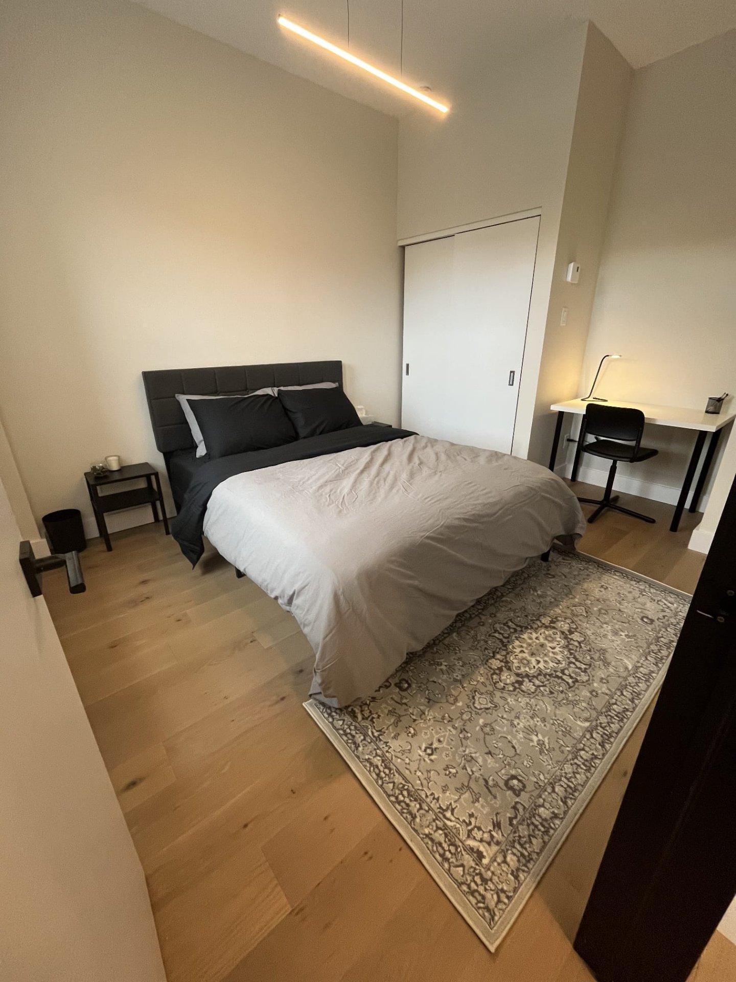 









4510


Av. du Parc

, 202,
Montréal (Le Plateau-Mont-Royal),




QC
H2V4E3

