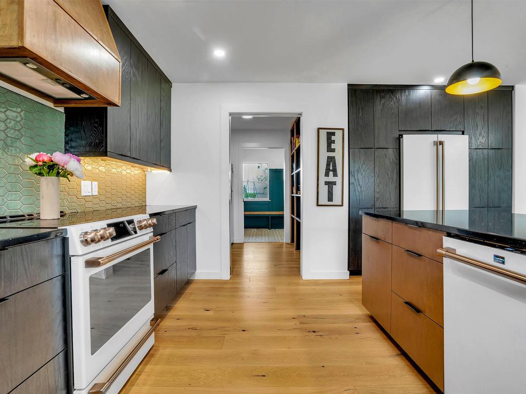 












90 Bennett Lane

,
Waterside,




PE
C1B 3Z3


